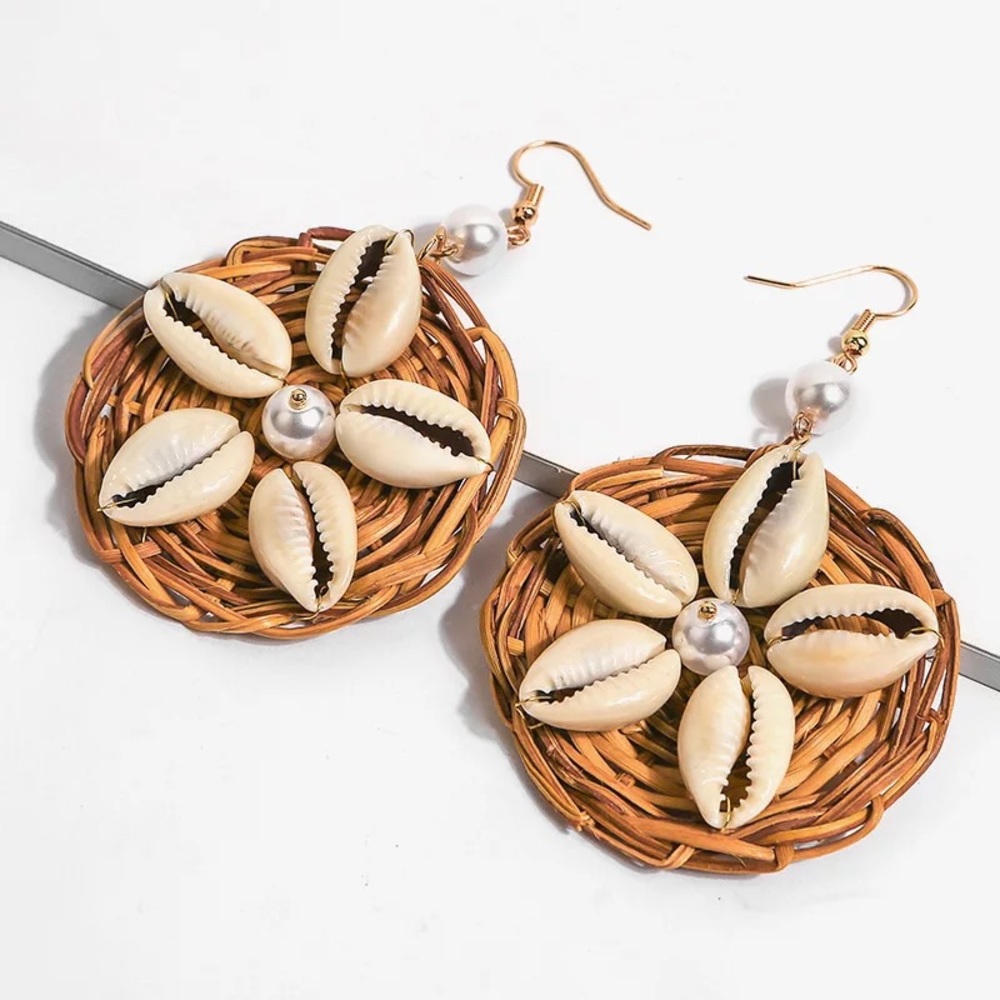 Anthropologie Hawaiian Cowrie Shell Woven Rattan Long Bohemian Earrings